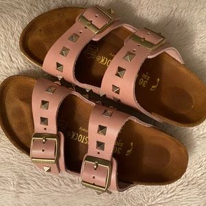 RARE BIRKENSTOCK ARIZONA GOLD STUDDED SANDALS